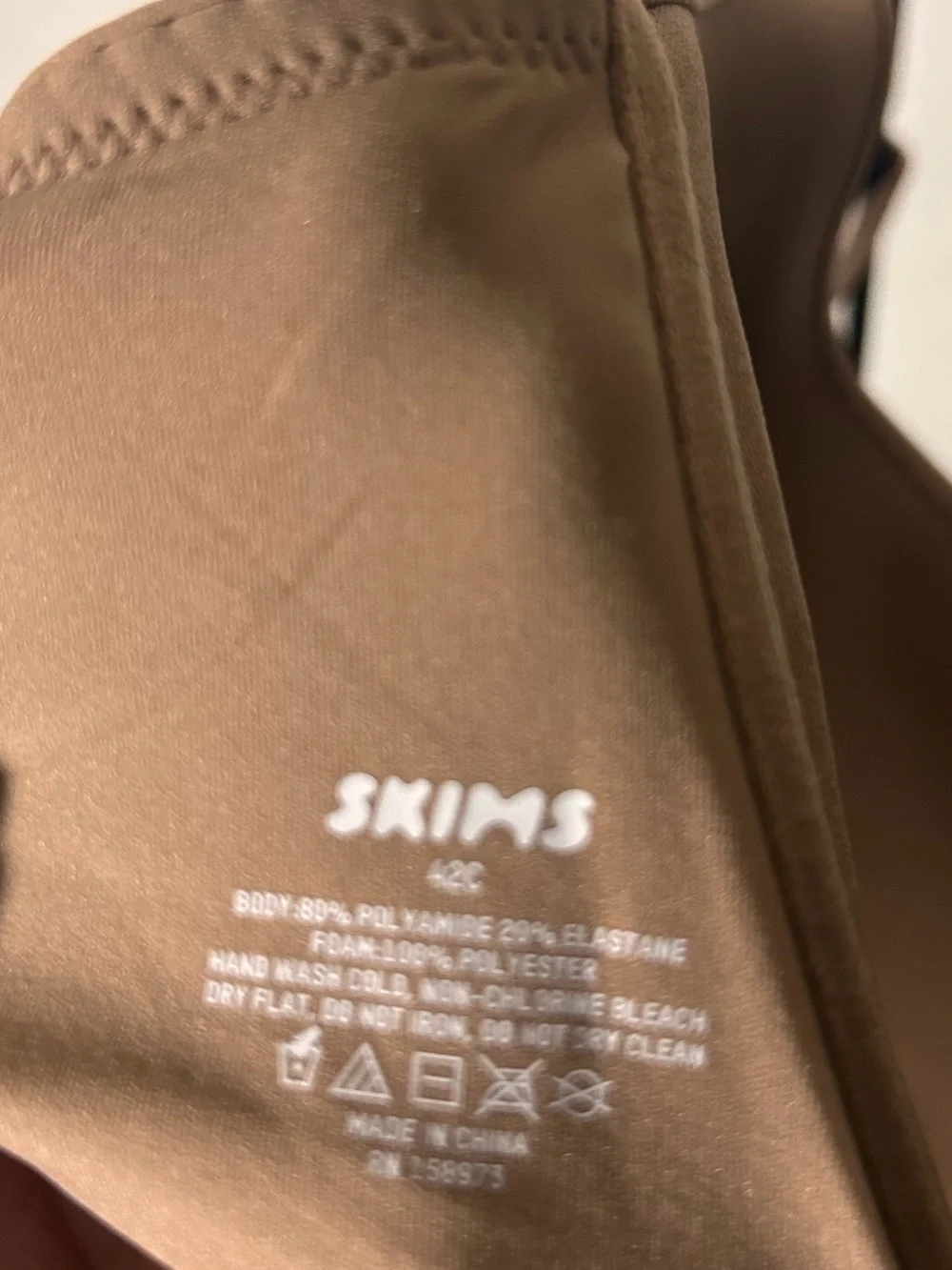 SKIMS Smooth T-Shirt Bra in Tan - Picture 2 of 3